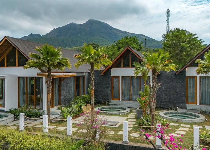 The Lava Bali And Hot Spring Couette-café