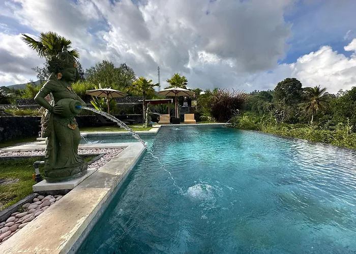 The Lava Bali And Hot Spring Couette-café 4*