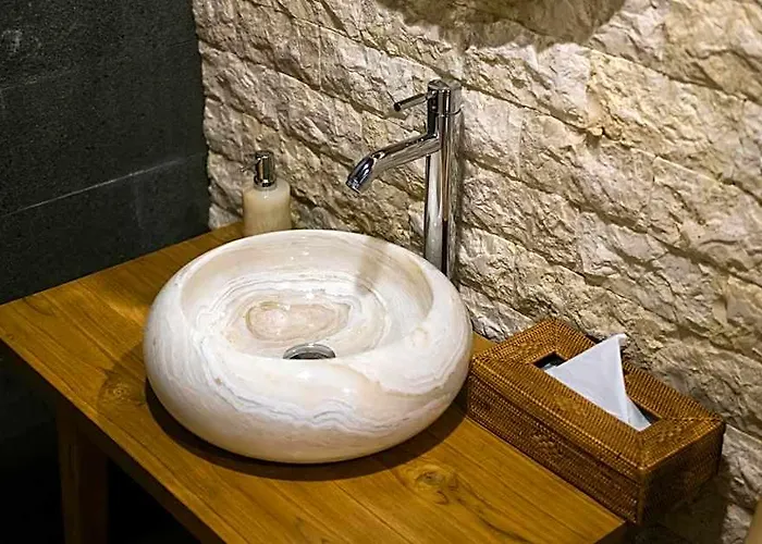 The Lava Bali And Hot Spring Couette-café Kintamani